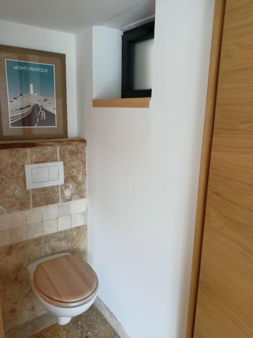 Gite De Charme Avec Jacuzzi Face Au Mont Ventoux Crestet Exterior photo