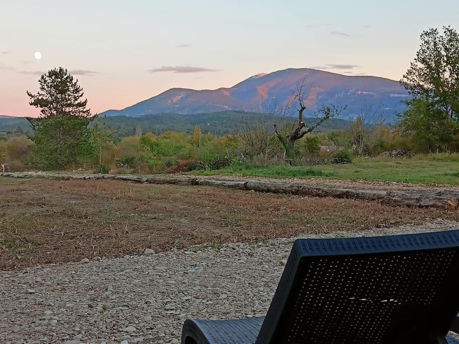 Gite De Charme Avec Jacuzzi Face Au Mont Ventoux Crestet Exterior photo